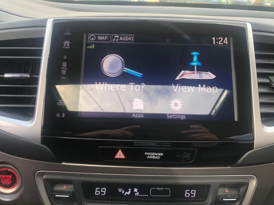 2017 Honda Pilot EX-L w/Navigation AWD, available for sale in Irvington, New Jersey | Elis Motors Corp. Irvington, New Jersey 2017 Honda Pilot EX-L w/Navigation AWD, available for sale in Irvington, New Jersey | Elis Motors Corp. Irvington, New Jersey