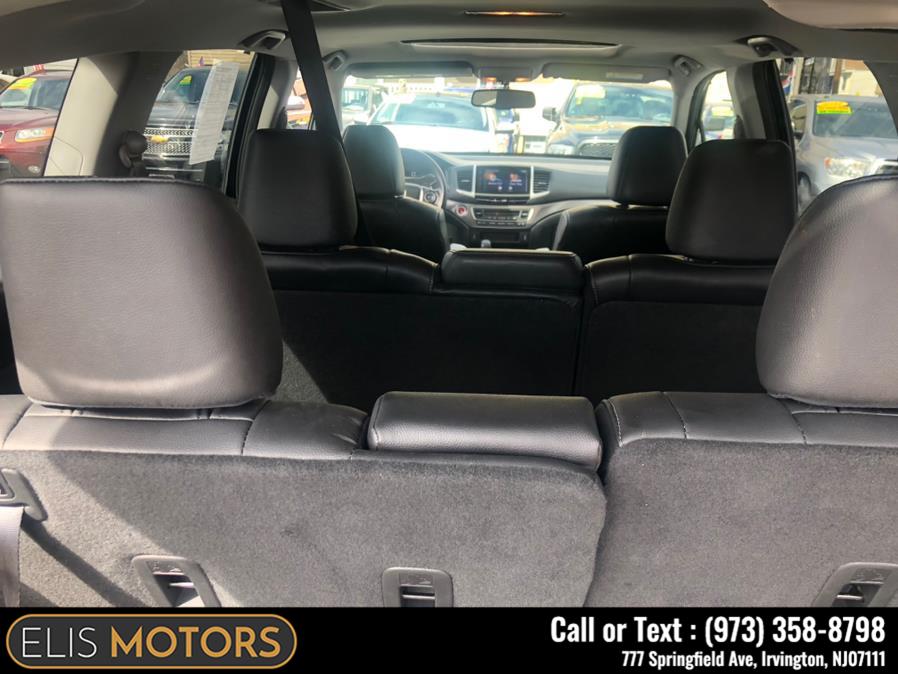 2017 Honda Pilot EX-L w/Navigation AWD, available for sale in Irvington, New Jersey | Elis Motors Corp. Irvington, New Jersey 2017 Honda Pilot EX-L w/Navigation AWD, available for sale in Irvington, New Jersey | Elis Motors Corp. Irvington, New Jersey