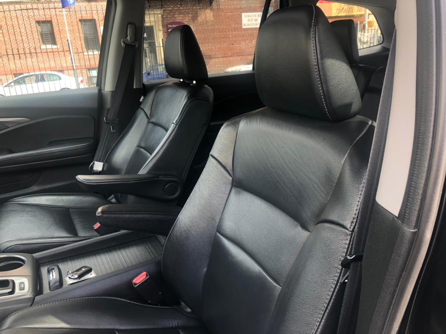 2017 Honda Pilot EX-L w/Navigation AWD, available for sale in Irvington, New Jersey | Elis Motors Corp. Irvington, New Jersey 2017 Honda Pilot EX-L w/Navigation AWD, available for sale in Irvington, New Jersey | Elis Motors Corp. Irvington, New Jersey