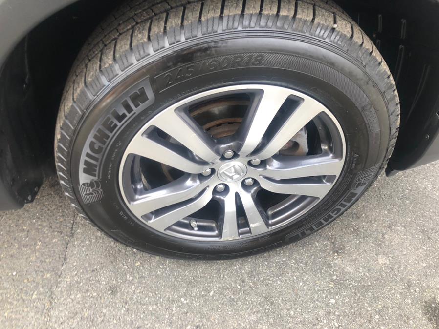 2017 Honda Pilot EX-L w/Navigation AWD, available for sale in Irvington, New Jersey | Elis Motors Corp. Irvington, New Jersey 2017 Honda Pilot EX-L w/Navigation AWD, available for sale in Irvington, New Jersey | Elis Motors Corp. Irvington, New Jersey