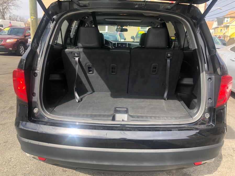 2017 Honda Pilot EX-L w/Navigation AWD, available for sale in Irvington, New Jersey | Elis Motors Corp. Irvington, New Jersey 2017 Honda Pilot EX-L w/Navigation AWD, available for sale in Irvington, New Jersey | Elis Motors Corp. Irvington, New Jersey