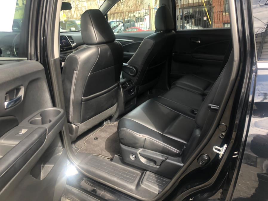 2017 Honda Pilot EX-L w/Navigation AWD, available for sale in Irvington, New Jersey | Elis Motors Corp. Irvington, New Jersey 2017 Honda Pilot EX-L w/Navigation AWD, available for sale in Irvington, New Jersey | Elis Motors Corp. Irvington, New Jersey