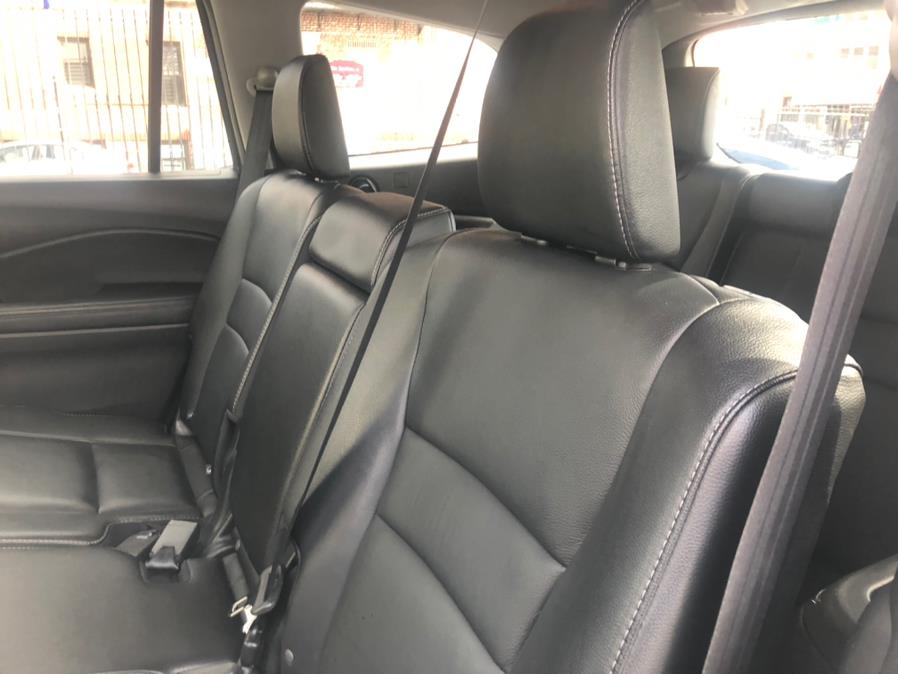 2017 Honda Pilot EX-L w/Navigation AWD, available for sale in Irvington, New Jersey | Elis Motors Corp. Irvington, New Jersey 2017 Honda Pilot EX-L w/Navigation AWD, available for sale in Irvington, New Jersey | Elis Motors Corp. Irvington, New Jersey