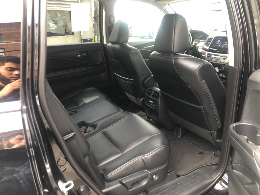 2017 Honda Pilot EX-L w/Navigation AWD, available for sale in Irvington, New Jersey | Elis Motors Corp. Irvington, New Jersey 2017 Honda Pilot EX-L w/Navigation AWD, available for sale in Irvington, New Jersey | Elis Motors Corp. Irvington, New Jersey