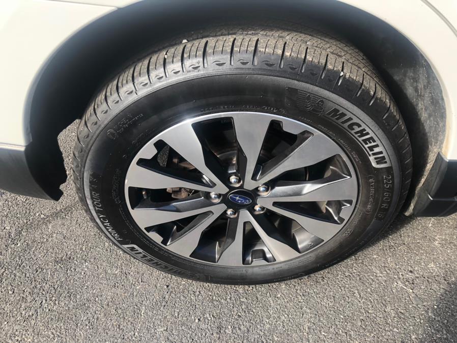 2017 Subaru Outback 3.6R Limited, available for sale in Irvington, New Jersey | Elis Motors Corp. Irvington, New Jersey 2017 Subaru Outback 3.6R Limited, available for sale in Irvington, New Jersey | Elis Motors Corp. Irvington, New Jersey