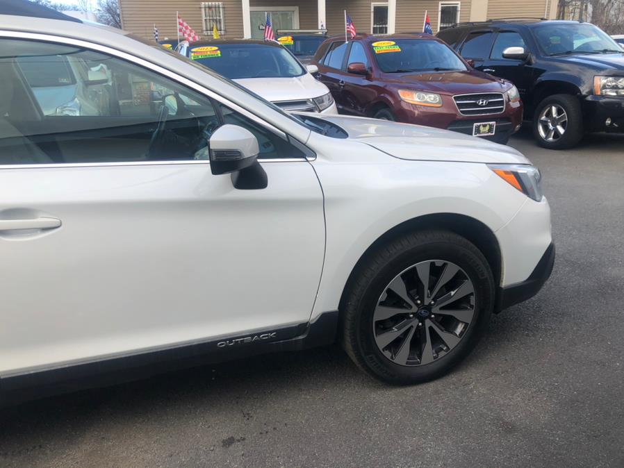 2017 Subaru Outback 3.6R Limited, available for sale in Irvington, New Jersey | Elis Motors Corp. Irvington, New Jersey 2017 Subaru Outback 3.6R Limited, available for sale in Irvington, New Jersey | Elis Motors Corp. Irvington, New Jersey