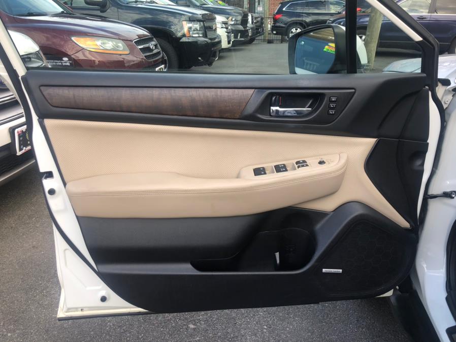 2017 Subaru Outback 3.6R Limited, available for sale in Irvington, New Jersey | Elis Motors Corp. Irvington, New Jersey 2017 Subaru Outback 3.6R Limited, available for sale in Irvington, New Jersey | Elis Motors Corp. Irvington, New Jersey