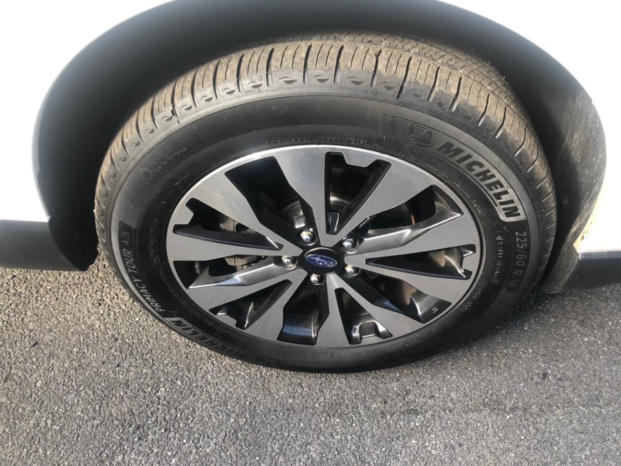 2017 Subaru Outback 3.6R Limited, available for sale in Irvington, New Jersey | Elis Motors Corp. Irvington, New Jersey 2017 Subaru Outback 3.6R Limited, available for sale in Irvington, New Jersey | Elis Motors Corp. Irvington, New Jersey