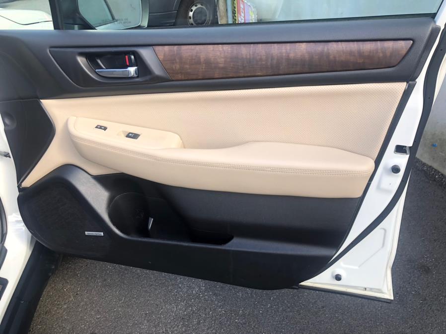2017 Subaru Outback 3.6R Limited, available for sale in Irvington, New Jersey | Elis Motors Corp. Irvington, New Jersey 2017 Subaru Outback 3.6R Limited, available for sale in Irvington, New Jersey | Elis Motors Corp. Irvington, New Jersey