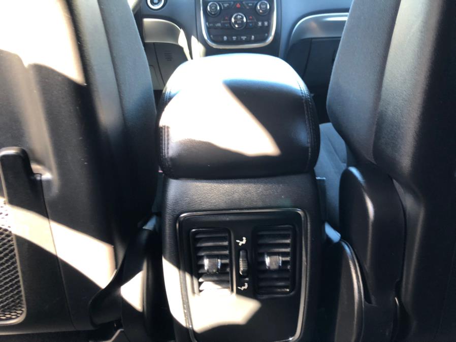 2017 Dodge Durango SXT AWD, available for sale in Irvington, New Jersey | Elis Motors Corp. Irvington, New Jersey 2017 Dodge Durango SXT AWD, available for sale in Irvington, New Jersey | Elis Motors Corp. Irvington, New Jersey