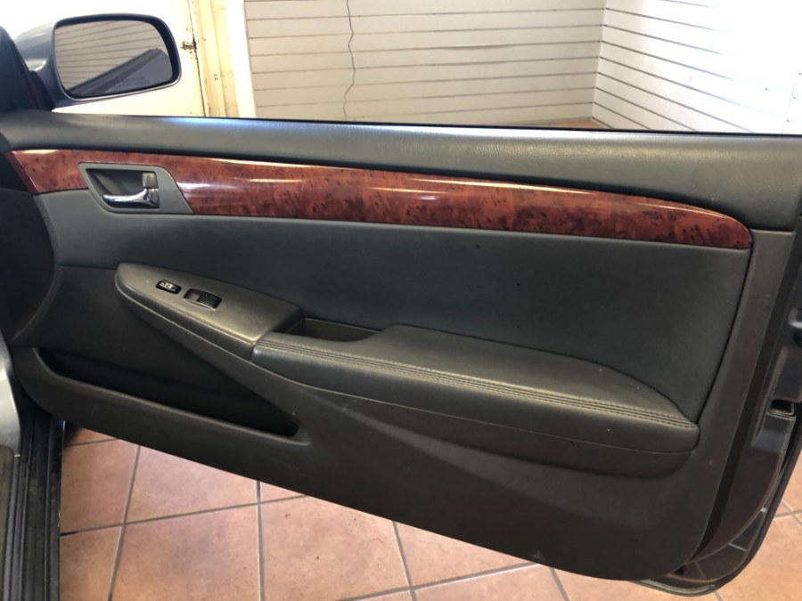 2006 Toyota Camry Solara 2dr Conv SLE V6 Auto, available for sale in Suffern, New York | Rockland Motor Sport. Suffern, New York 2006 Toyota Camry Solara 2dr Conv SLE V6 Auto, available for sale in Suffern, New York | Rockland Motor Sport. Suffern, New York