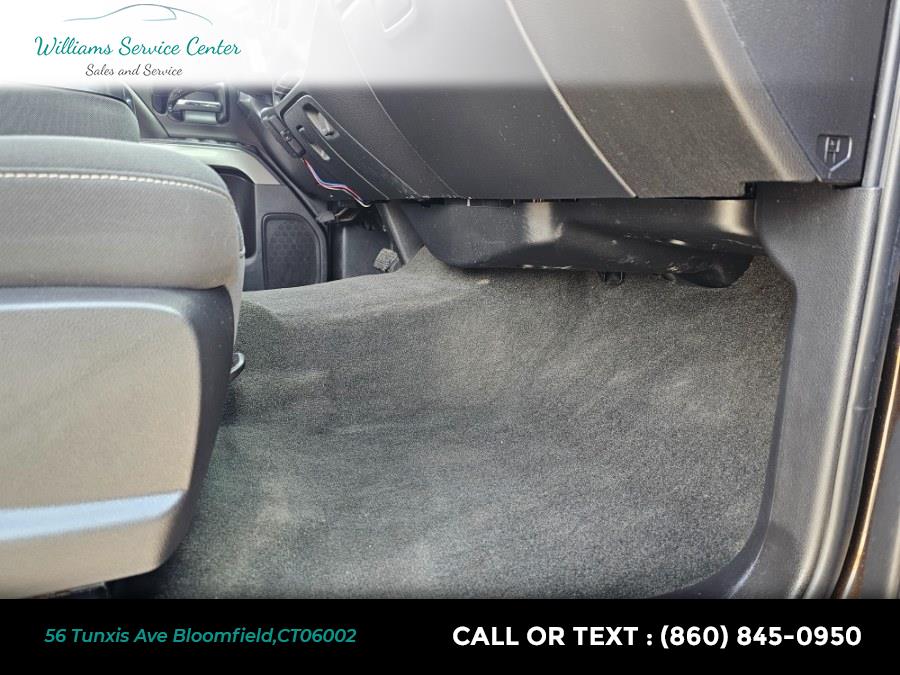 2018 Chevrolet Silverado 1500 4WD Double Cab 143.5" LT w/2LT, available for sale in Bloomfield, Connecticut | Williams Service Center. Bloomfield, Connecticut 2018 Chevrolet Silverado 1500 4WD Double Cab 143.5" LT w/2LT, available for sale in Bloomfield, Connecticut | Williams Service Center. Bloomfield, Connecticut