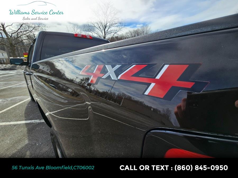 2018 Chevrolet Silverado 1500 4WD Double Cab 143.5" LT w/2LT, available for sale in Bloomfield, Connecticut | Williams Service Center. Bloomfield, Connecticut 2018 Chevrolet Silverado 1500 4WD Double Cab 143.5" LT w/2LT, available for sale in Bloomfield, Connecticut | Williams Service Center. Bloomfield, Connecticut