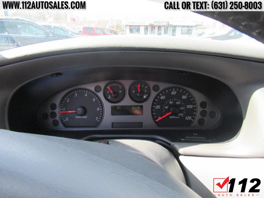 2004 Ford Taurus 4dr Sdn SEL, available for sale in Patchogue, New York | 112 Auto Sales. Patchogue, New York 2004 Ford Taurus 4dr Sdn SEL, available for sale in Patchogue, New York | 112 Auto Sales. Patchogue, New York