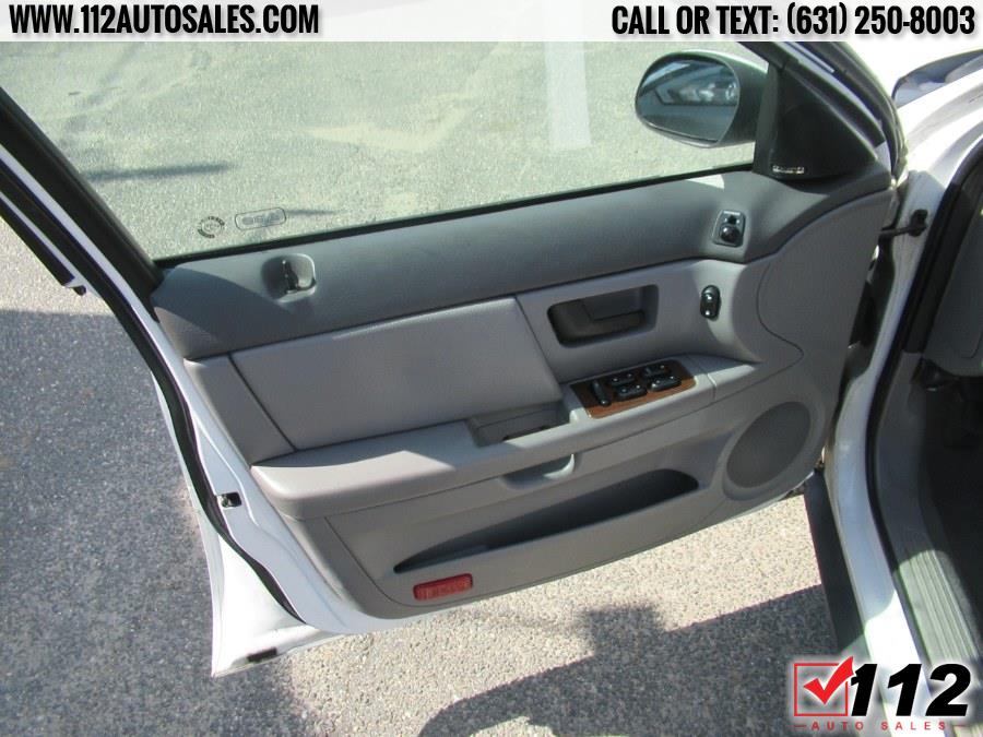 2004 Ford Taurus 4dr Sdn SEL, available for sale in Patchogue, New York | 112 Auto Sales. Patchogue, New York 2004 Ford Taurus 4dr Sdn SEL, available for sale in Patchogue, New York | 112 Auto Sales. Patchogue, New York
