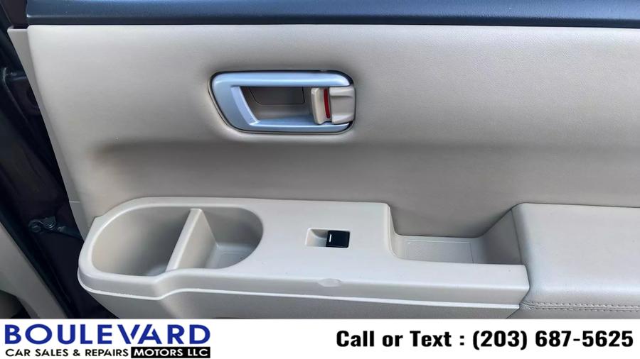 2012 Honda Pilot EX-L Sport Utility 4D, available for sale in New Haven, Connecticut | Boulevard Motors LLC. New Haven, Connecticut 2012 Honda Pilot EX-L Sport Utility 4D, available for sale in New Haven, Connecticut | Boulevard Motors LLC. New Haven, Connecticut