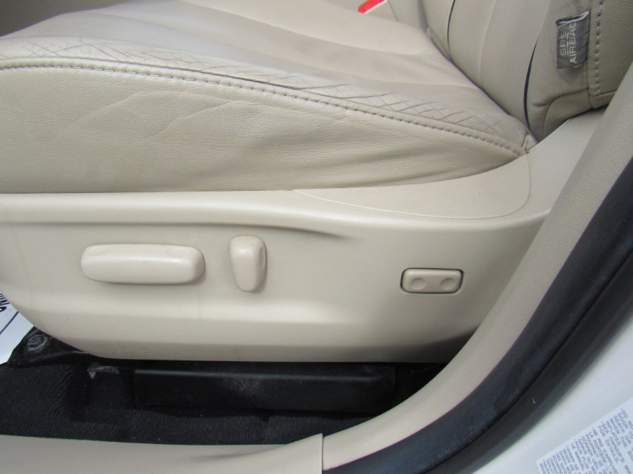 2013 Toyota Venza XLE, available for sale in Worcester, Massachusetts | Hilario's Auto Sales Inc.. Worcester, Massachusetts 2013 Toyota Venza XLE, available for sale in Worcester, Massachusetts | Hilario's Auto Sales Inc.. Worcester, Massachusetts