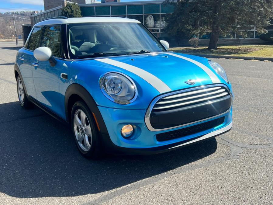 2015 MINI Cooper Hardtop 4 Door 4dr HB, available for sale in Waterbury, Connecticut | Platinum Auto Care. Waterbury, Connecticut 2015 MINI Cooper Hardtop 4 Door 4dr HB, available for sale in Waterbury, Connecticut | Platinum Auto Care. Waterbury, Connecticut