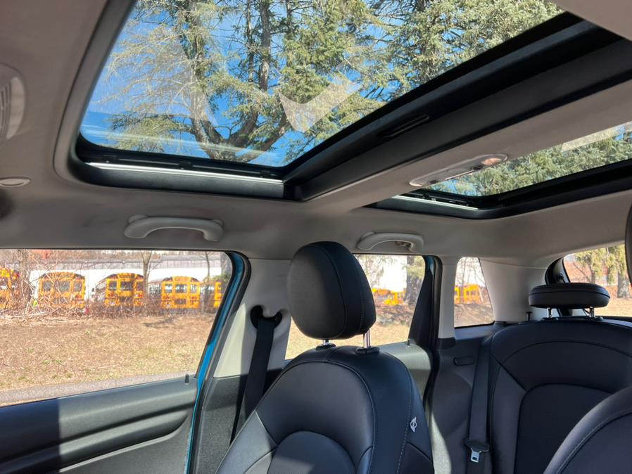 2015 MINI Cooper Hardtop 4 Door 4dr HB, available for sale in Waterbury, Connecticut | Platinum Auto Care. Waterbury, Connecticut 2015 MINI Cooper Hardtop 4 Door 4dr HB, available for sale in Waterbury, Connecticut | Platinum Auto Care. Waterbury, Connecticut