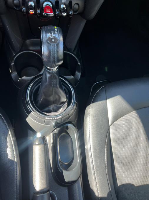 2015 MINI Cooper Hardtop 4 Door 4dr HB, available for sale in Waterbury, Connecticut | Platinum Auto Care. Waterbury, Connecticut 2015 MINI Cooper Hardtop 4 Door 4dr HB, available for sale in Waterbury, Connecticut | Platinum Auto Care. Waterbury, Connecticut