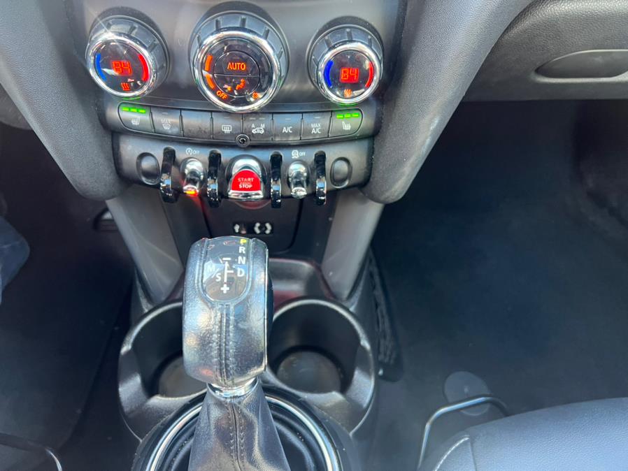 2015 MINI Cooper Hardtop 4 Door 4dr HB, available for sale in Waterbury, Connecticut | Platinum Auto Care. Waterbury, Connecticut 2015 MINI Cooper Hardtop 4 Door 4dr HB, available for sale in Waterbury, Connecticut | Platinum Auto Care. Waterbury, Connecticut