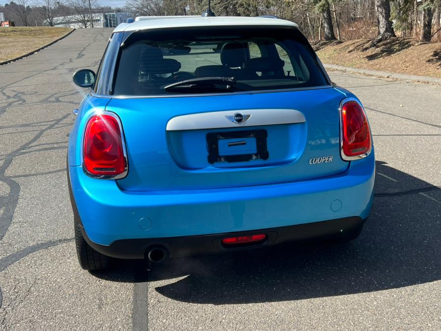 2015 MINI Cooper Hardtop 4 Door 4dr HB, available for sale in Waterbury, Connecticut | Platinum Auto Care. Waterbury, Connecticut 2015 MINI Cooper Hardtop 4 Door 4dr HB, available for sale in Waterbury, Connecticut | Platinum Auto Care. Waterbury, Connecticut
