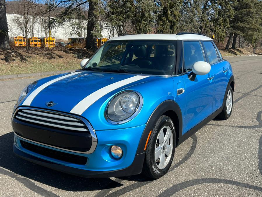 2015 MINI Cooper Hardtop 4 Door 4dr HB, available for sale in Waterbury, Connecticut | Platinum Auto Care. Waterbury, Connecticut 2015 MINI Cooper Hardtop 4 Door 4dr HB, available for sale in Waterbury, Connecticut | Platinum Auto Care. Waterbury, Connecticut