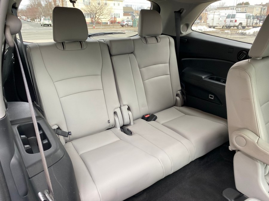 2016 Honda Pilot AWD 4dr Elite w/RES & Navi, available for sale in West Springfield, Massachusetts | Union Street Auto Sales. West Springfield, Massachusetts 2016 Honda Pilot AWD 4dr Elite w/RES & Navi, available for sale in West Springfield, Massachusetts | Union Street Auto Sales. West Springfield, Massachusetts