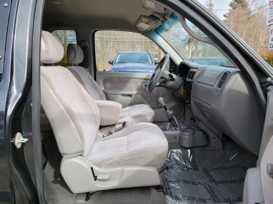 2001 Toyota Tacoma XtraCab V6 Manual 4WD, available for sale in East Windsor, Connecticut | Toro Auto. East Windsor, Connecticut 2001 Toyota Tacoma XtraCab V6 Manual 4WD, available for sale in East Windsor, Connecticut | Toro Auto. East Windsor, Connecticut