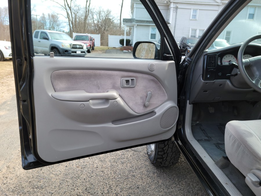 2001 Toyota Tacoma XtraCab V6 Manual 4WD, available for sale in East Windsor, Connecticut | Toro Auto. East Windsor, Connecticut 2001 Toyota Tacoma XtraCab V6 Manual 4WD, available for sale in East Windsor, Connecticut | Toro Auto. East Windsor, Connecticut