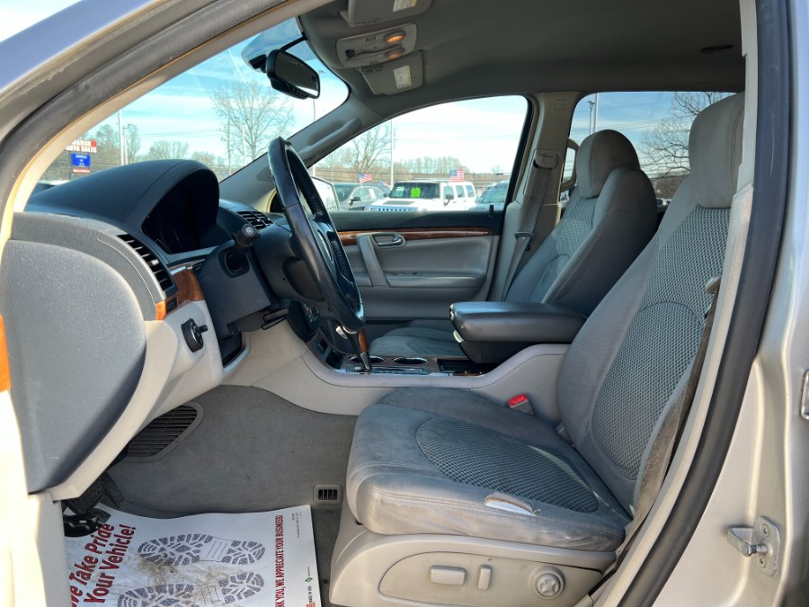 2007 Saturn Outlook AWD 4dr XR, available for sale in Ortonville, Michigan | Marsh Auto Sales LLC. Ortonville, Michigan 2007 Saturn Outlook AWD 4dr XR, available for sale in Ortonville, Michigan | Marsh Auto Sales LLC. Ortonville, Michigan