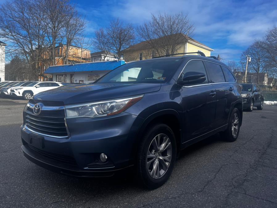 2015 Toyota Highlander AWD 4dr V6 XLE (Natl), available for sale in Worcester, Massachusetts | Sophia's Auto Sales Inc. Worcester, Massachusetts 2015 Toyota Highlander AWD 4dr V6 XLE (Natl), available for sale in Worcester, Massachusetts | Sophia's Auto Sales Inc. Worcester, Massachusetts