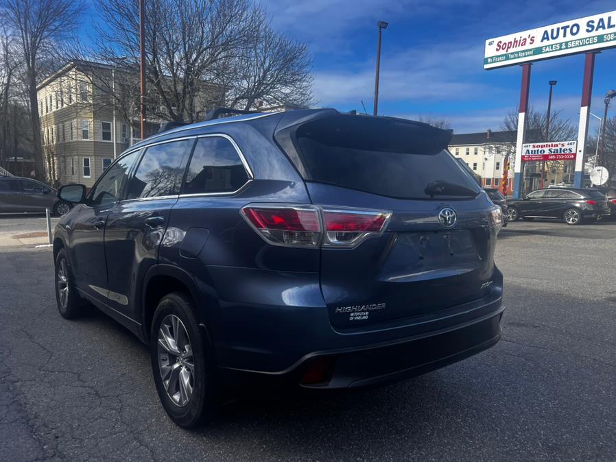 2015 Toyota Highlander AWD 4dr V6 XLE (Natl), available for sale in Worcester, Massachusetts | Sophia's Auto Sales Inc. Worcester, Massachusetts 2015 Toyota Highlander AWD 4dr V6 XLE (Natl), available for sale in Worcester, Massachusetts | Sophia's Auto Sales Inc. Worcester, Massachusetts
