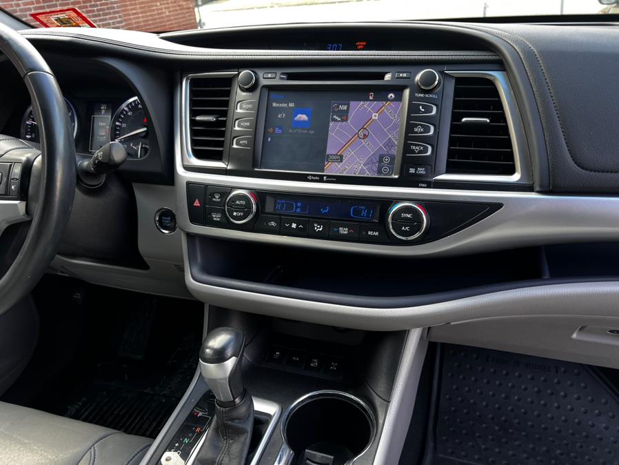 2015 Toyota Highlander AWD 4dr V6 XLE (Natl), available for sale in Worcester, Massachusetts | Sophia's Auto Sales Inc. Worcester, Massachusetts 2015 Toyota Highlander AWD 4dr V6 XLE (Natl), available for sale in Worcester, Massachusetts | Sophia's Auto Sales Inc. Worcester, Massachusetts