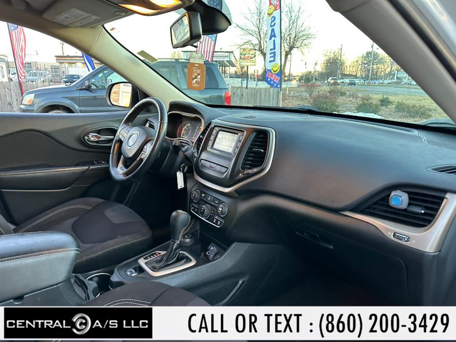 2015 Jeep Cherokee 4WD 4dr Latitude, available for sale in East Windsor, Connecticut | Central A/S LLC. East Windsor, Connecticut 2015 Jeep Cherokee 4WD 4dr Latitude, available for sale in East Windsor, Connecticut | Central A/S LLC. East Windsor, Connecticut