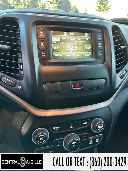 2015 Jeep Cherokee 4WD 4dr Latitude, available for sale in East Windsor, Connecticut | Central A/S LLC. East Windsor, Connecticut 2015 Jeep Cherokee 4WD 4dr Latitude, available for sale in East Windsor, Connecticut | Central A/S LLC. East Windsor, Connecticut