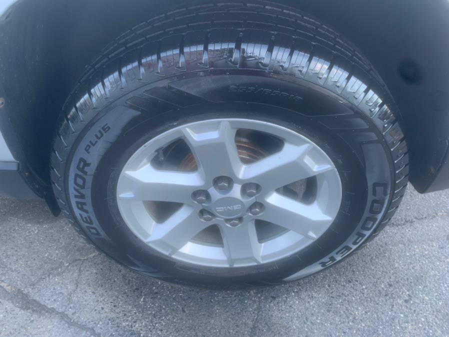 2013 GMC Acadia AWD 4dr SLE w/SLE-1, available for sale in Taunton, Massachusetts | Rt 138 Auto Center Inc . Taunton, Massachusetts 2013 GMC Acadia AWD 4dr SLE w/SLE-1, available for sale in Taunton, Massachusetts | Rt 138 Auto Center Inc . Taunton, Massachusetts