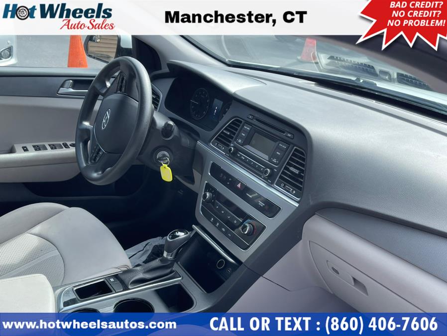 2017 Hyundai Sonata SE 2.4L, available for sale in Manchester, Connecticut | Hot Wheels Auto Sales LLC. Manchester, Connecticut 2017 Hyundai Sonata SE 2.4L, available for sale in Manchester, Connecticut | Hot Wheels Auto Sales LLC. Manchester, Connecticut