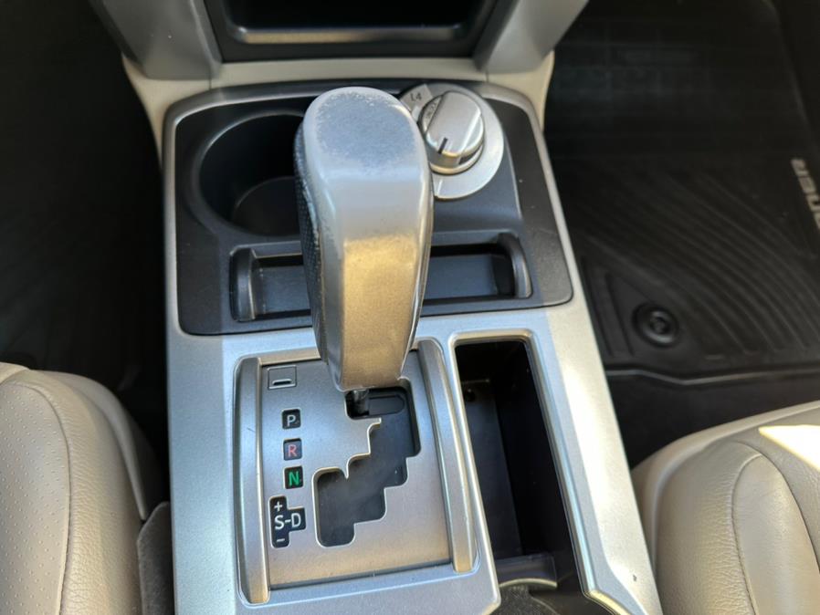 2013 Toyota 4Runner 4WD 4dr V6 SR5, available for sale in South Windsor, Connecticut | Mike And Tony Auto Sales, Inc. South Windsor, Connecticut 2013 Toyota 4Runner 4WD 4dr V6 SR5, available for sale in South Windsor, Connecticut | Mike And Tony Auto Sales, Inc. South Windsor, Connecticut