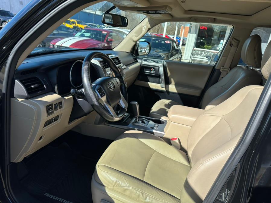2013 Toyota 4Runner 4WD 4dr V6 SR5, available for sale in South Windsor, Connecticut | Mike And Tony Auto Sales, Inc. South Windsor, Connecticut 2013 Toyota 4Runner 4WD 4dr V6 SR5, available for sale in South Windsor, Connecticut | Mike And Tony Auto Sales, Inc. South Windsor, Connecticut