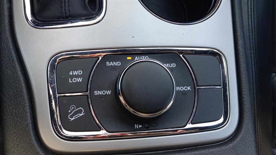2020 Jeep Grand Cherokee Limited 4x4, available for sale in Old Saybrook, Connecticut | Saybrook Auto Barn. Old Saybrook, Connecticut 2020 Jeep Grand Cherokee Limited 4x4, available for sale in Old Saybrook, Connecticut | Saybrook Auto Barn. Old Saybrook, Connecticut