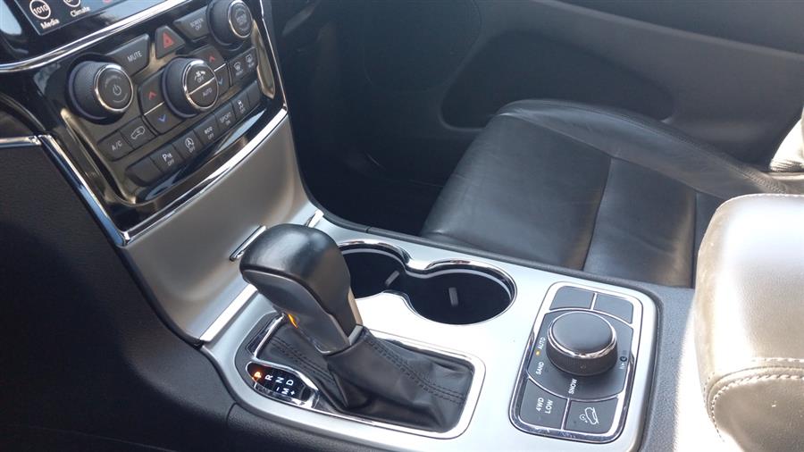 2020 Jeep Grand Cherokee Limited 4x4, available for sale in Old Saybrook, Connecticut | Saybrook Auto Barn. Old Saybrook, Connecticut 2020 Jeep Grand Cherokee Limited 4x4, available for sale in Old Saybrook, Connecticut | Saybrook Auto Barn. Old Saybrook, Connecticut