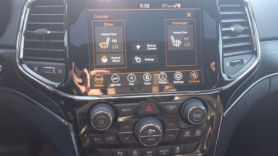 2020 Jeep Grand Cherokee Limited 4x4, available for sale in Old Saybrook, Connecticut | Saybrook Auto Barn. Old Saybrook, Connecticut 2020 Jeep Grand Cherokee Limited 4x4, available for sale in Old Saybrook, Connecticut | Saybrook Auto Barn. Old Saybrook, Connecticut