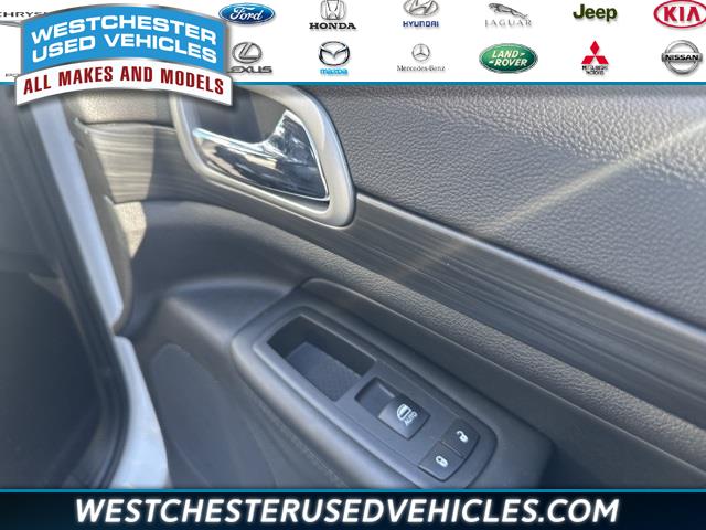 2020 Jeep Grand Cherokee Altitude, available for sale in White Plains, New York | Westchester Used Vehicles. White Plains, New York 2020 Jeep Grand Cherokee Altitude, available for sale in White Plains, New York | Westchester Used Vehicles. White Plains, New York