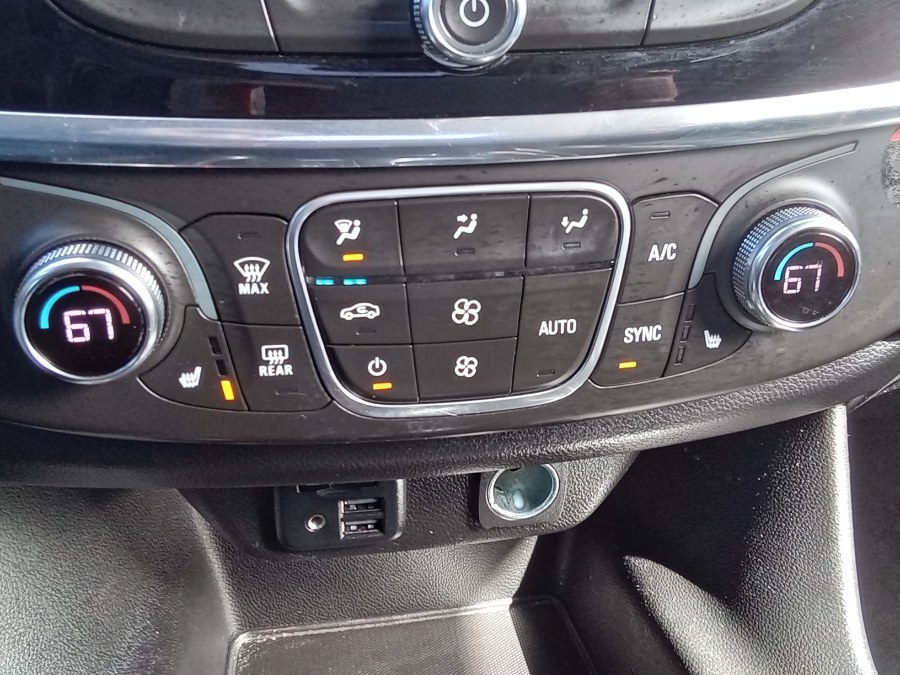 2020 Chevrolet Traverse FWD 4dr LT Leather, available for sale in Irvington, New Jersey | NJ Used Cars Center. Irvington, New Jersey 2020 Chevrolet Traverse FWD 4dr LT Leather, available for sale in Irvington, New Jersey | NJ Used Cars Center. Irvington, New Jersey