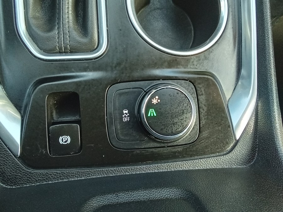 2020 Chevrolet Traverse FWD 4dr LT Leather, available for sale in Irvington, New Jersey | NJ Used Cars Center. Irvington, New Jersey 2020 Chevrolet Traverse FWD 4dr LT Leather, available for sale in Irvington, New Jersey | NJ Used Cars Center. Irvington, New Jersey
