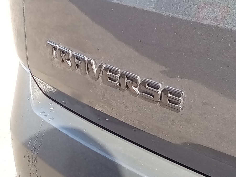 2020 Chevrolet Traverse FWD 4dr LT Leather, available for sale in Irvington, New Jersey | NJ Used Cars Center. Irvington, New Jersey 2020 Chevrolet Traverse FWD 4dr LT Leather, available for sale in Irvington, New Jersey | NJ Used Cars Center. Irvington, New Jersey