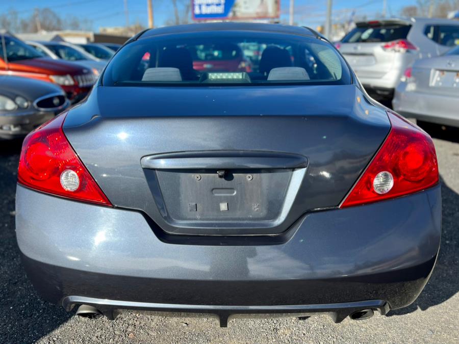 2010 Nissan Altima 2dr Cpe I4 CVT 2.5 S, available for sale in Wallingford, Connecticut | Wallingford Auto Center LLC. Wallingford, Connecticut 2010 Nissan Altima 2dr Cpe I4 CVT 2.5 S, available for sale in Wallingford, Connecticut | Wallingford Auto Center LLC. Wallingford, Connecticut