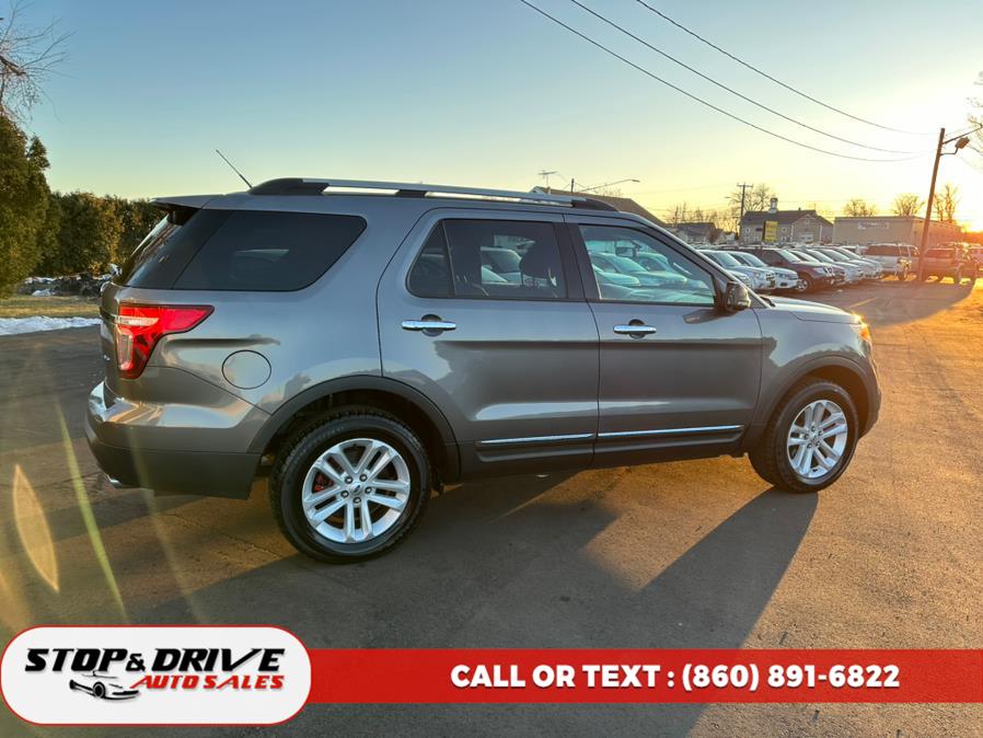 2013 Ford Explorer 4WD 4dr XLT, available for sale in East Windsor, Connecticut | Stop & Drive Auto Sales. East Windsor, Connecticut 2013 Ford Explorer 4WD 4dr XLT, available for sale in East Windsor, Connecticut | Stop & Drive Auto Sales. East Windsor, Connecticut