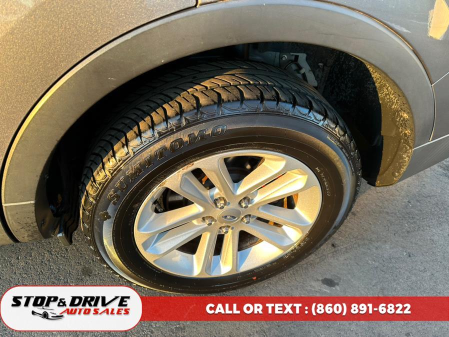2013 Ford Explorer 4WD 4dr XLT, available for sale in East Windsor, Connecticut | Stop & Drive Auto Sales. East Windsor, Connecticut 2013 Ford Explorer 4WD 4dr XLT, available for sale in East Windsor, Connecticut | Stop & Drive Auto Sales. East Windsor, Connecticut